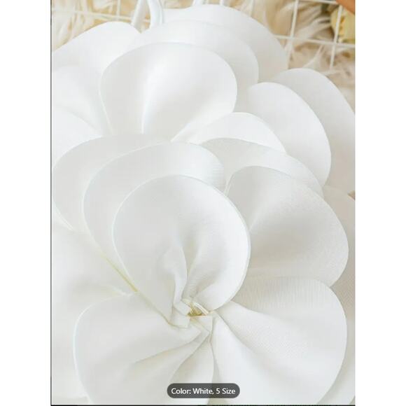 White Oversized 3D Flower Halter Crop Top – Elegant Statement Party & Festival - Picture 5 of 5